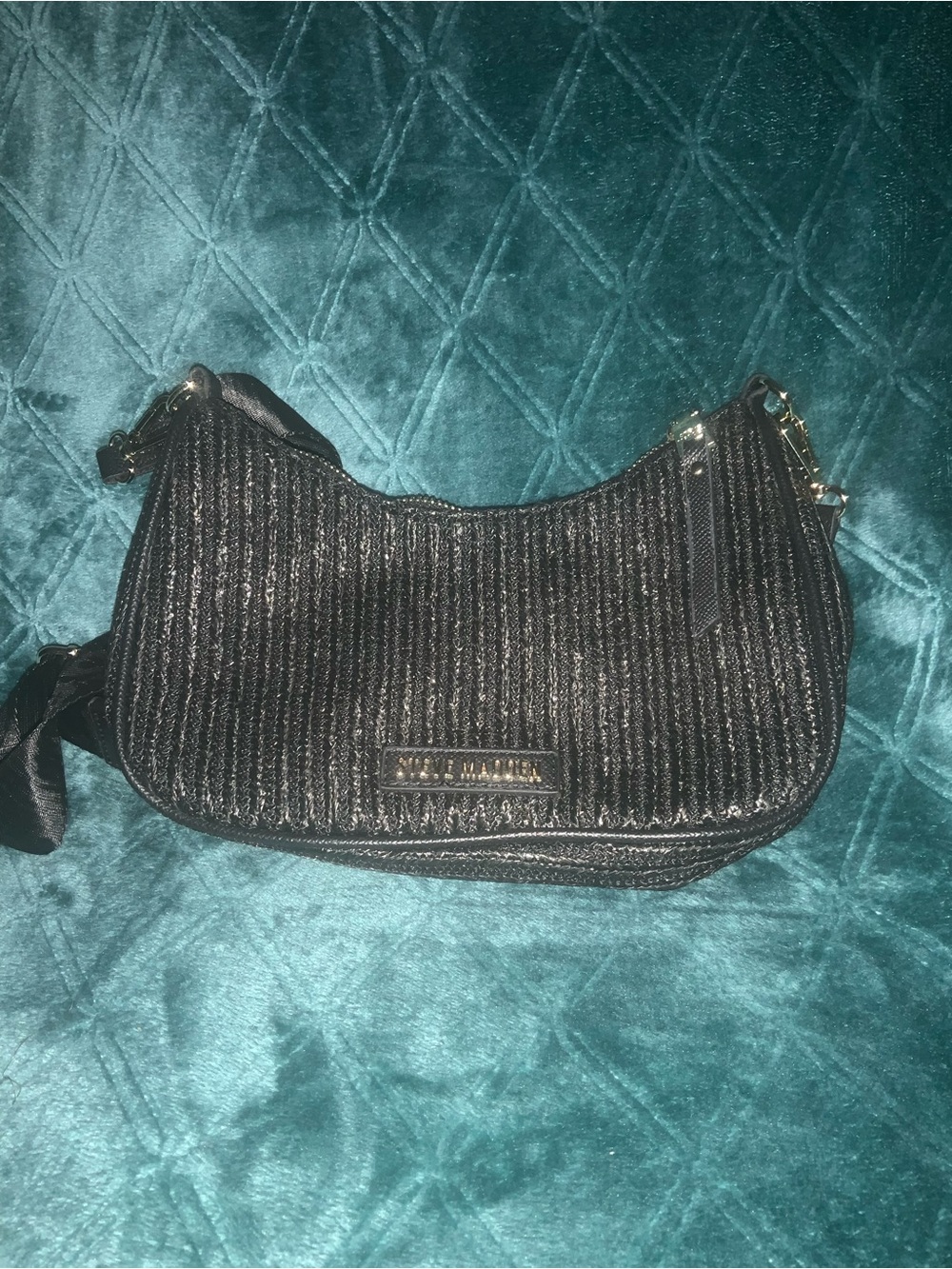 Nwot Steve Madden Black Ribbed Raffia Shoulder Bag with Gold Hardware